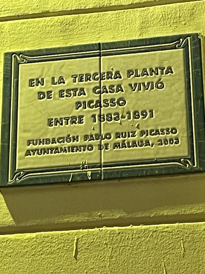 Picasso'S Tres Puertas 4 Bedrooms Малага Экстерьер фото