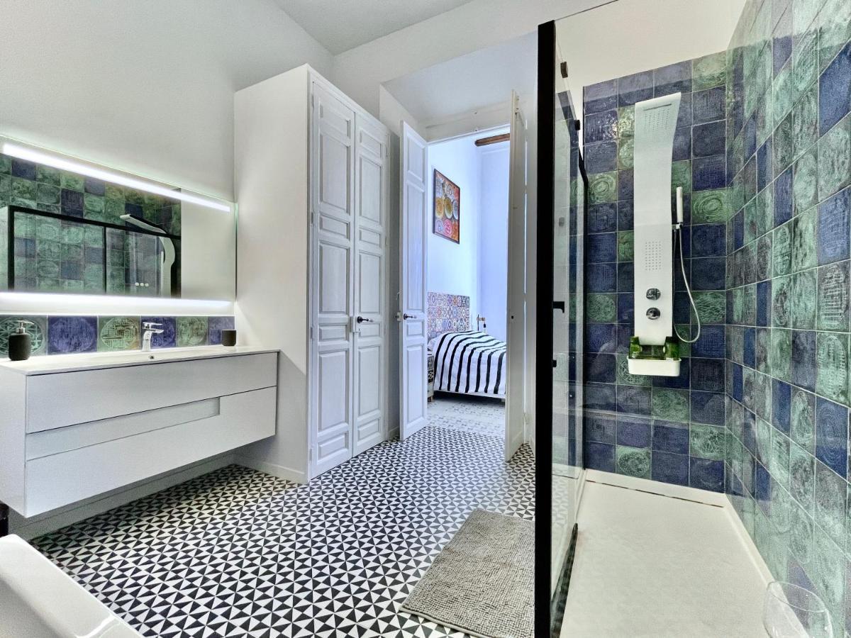 Picasso'S Tres Puertas 4 Bedrooms Малага Экстерьер фото